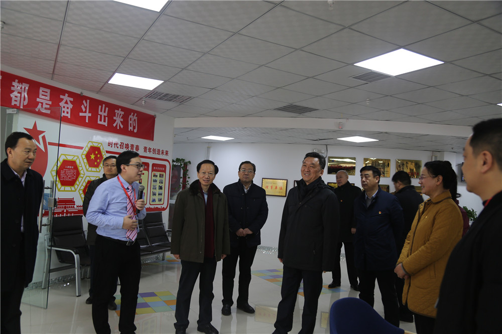 熱烈歡迎全國總工會副主席，書記處書記魏地春及省總工會王保存主席一行蒞臨安陽青峰網(wǎng)絡(luò)參觀指導(dǎo)